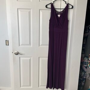 Sleeveless long purple dress